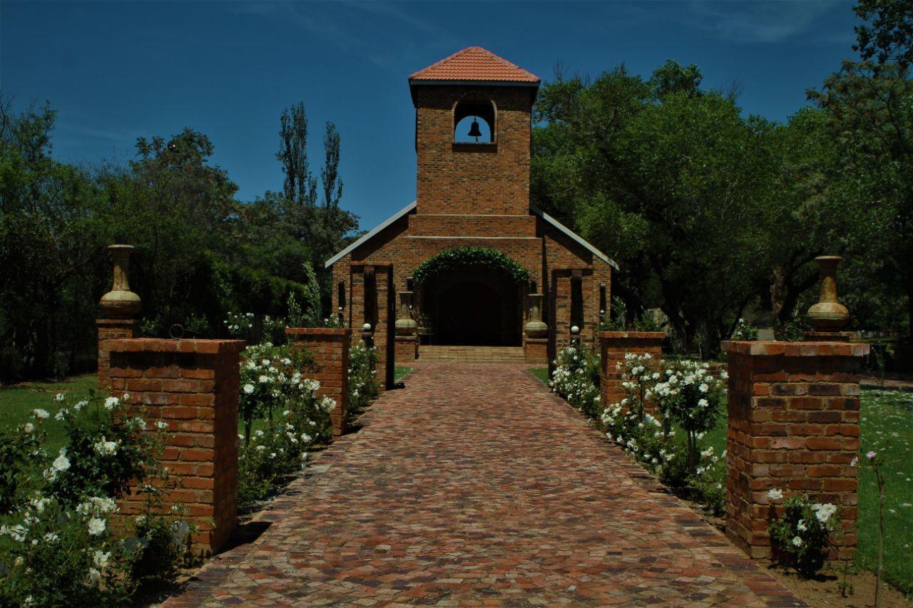 Benedetto On Vaal Hotel Vanderbijlpark Exterior photo